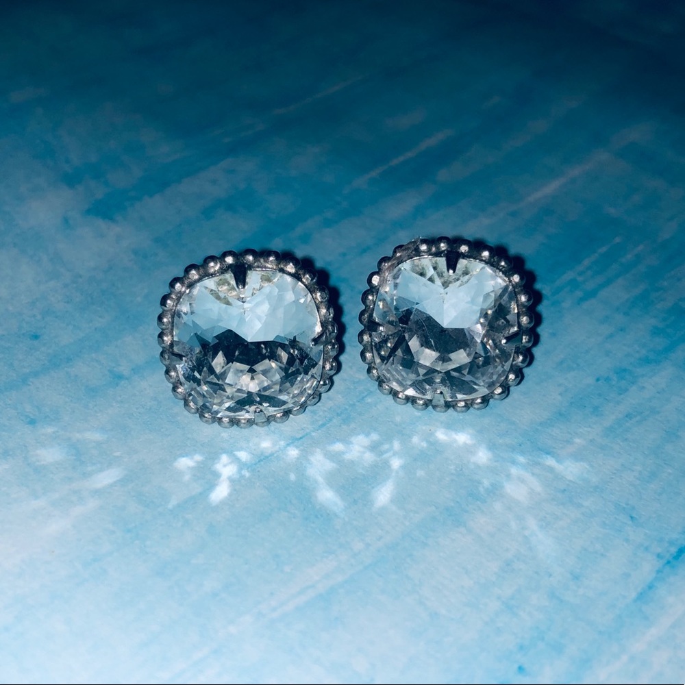 🌟Sorrelli Cushion-Cut Solitaire Earrings🌟